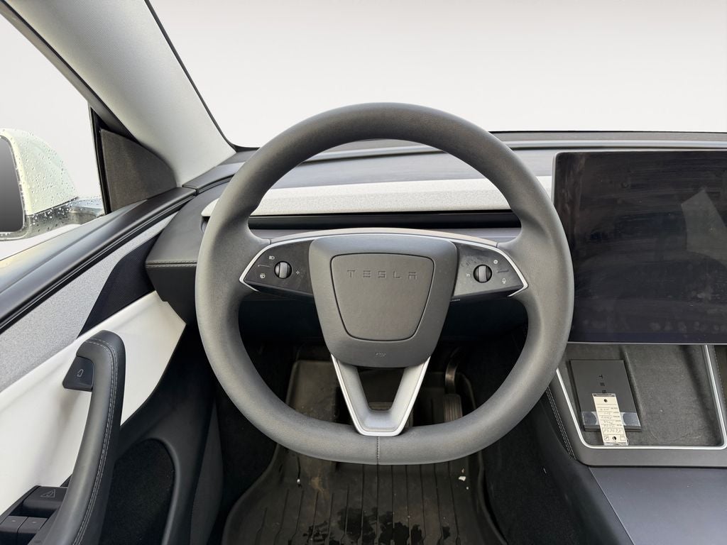 2026 Tesla Model Y Base