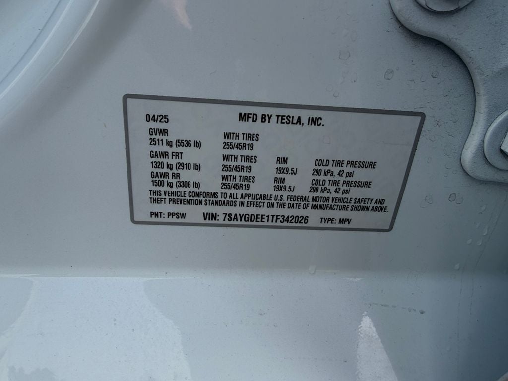 2026 Tesla Model Y Base
