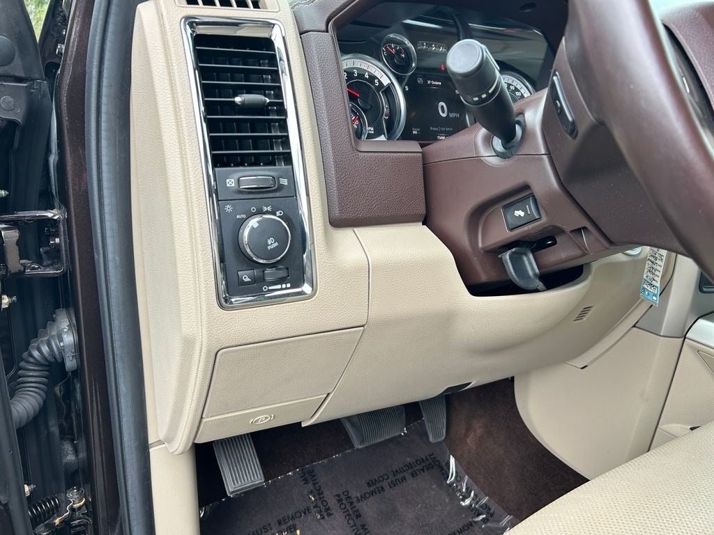 2016 RAM 3500 Laramie LOW MILES!