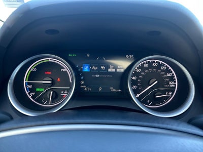 2022 Toyota Camry Hybrid SE