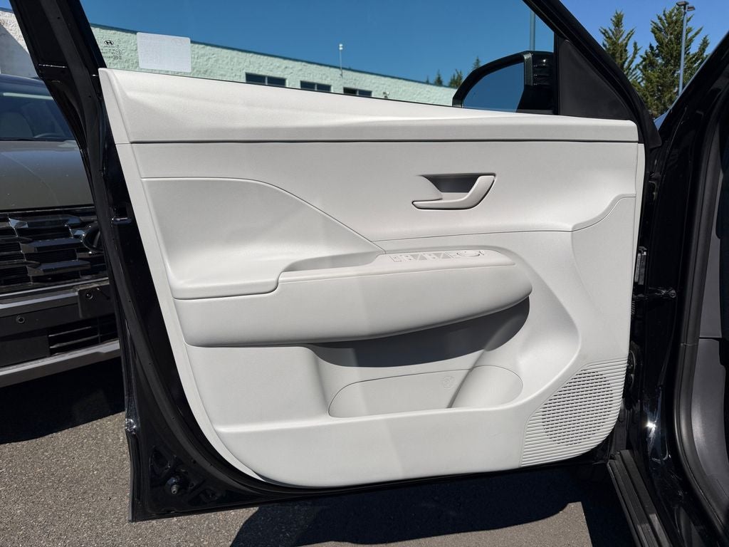 2025 Hyundai KONA SE