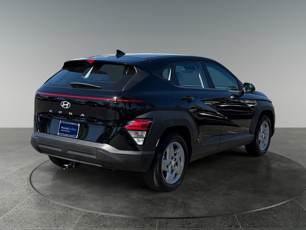 2025 Hyundai KONA SE