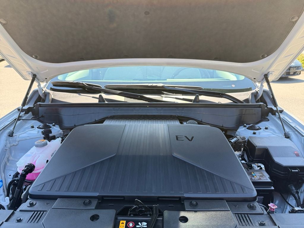 2025 Hyundai KONA ELECTRIC SE