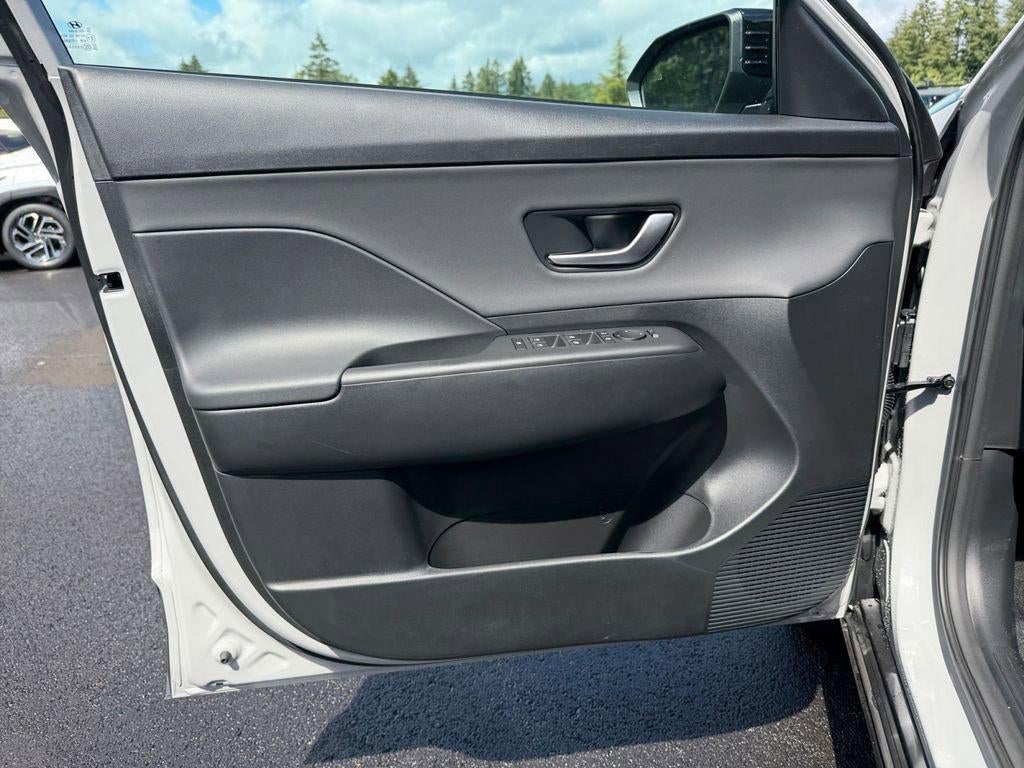 2026 Hyundai KONA SEL Premium FWD