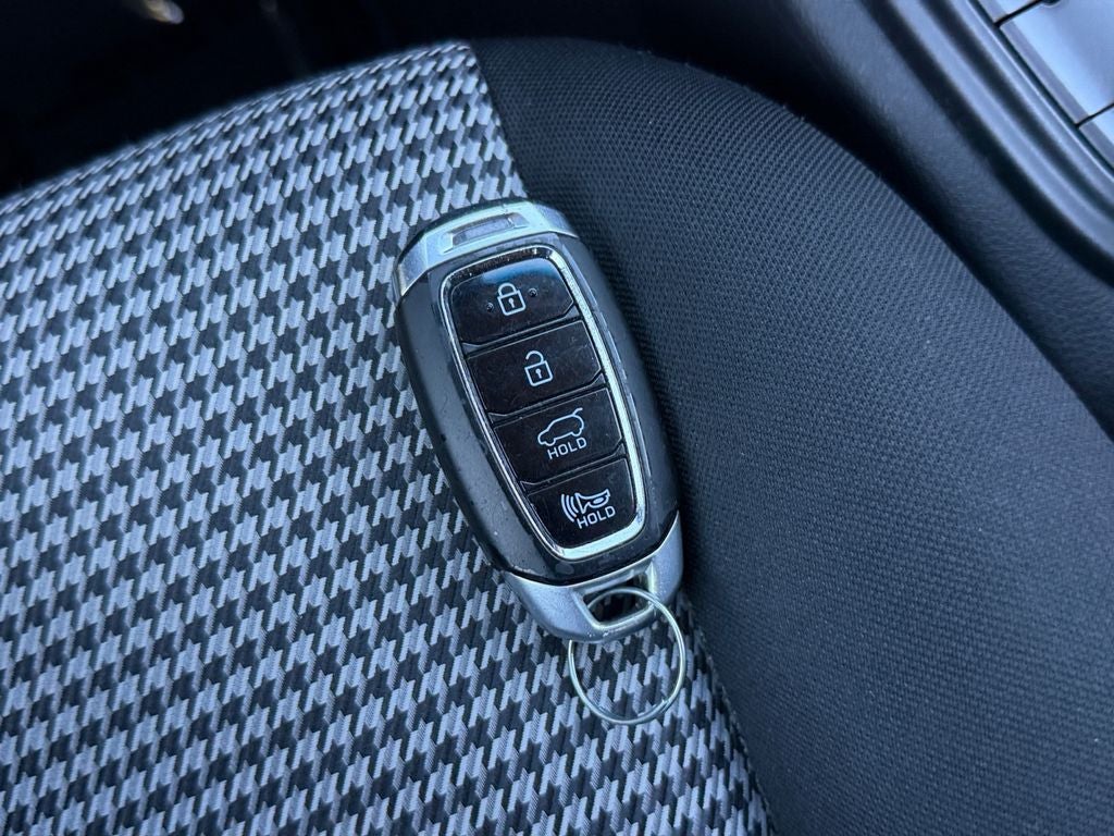 2021 Hyundai KONA SEL