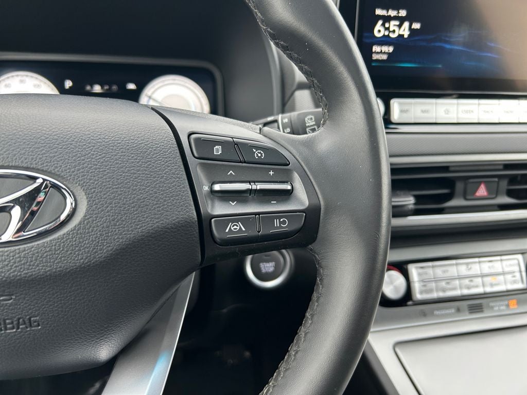 2023 Hyundai KONA ELECTRIC SEL