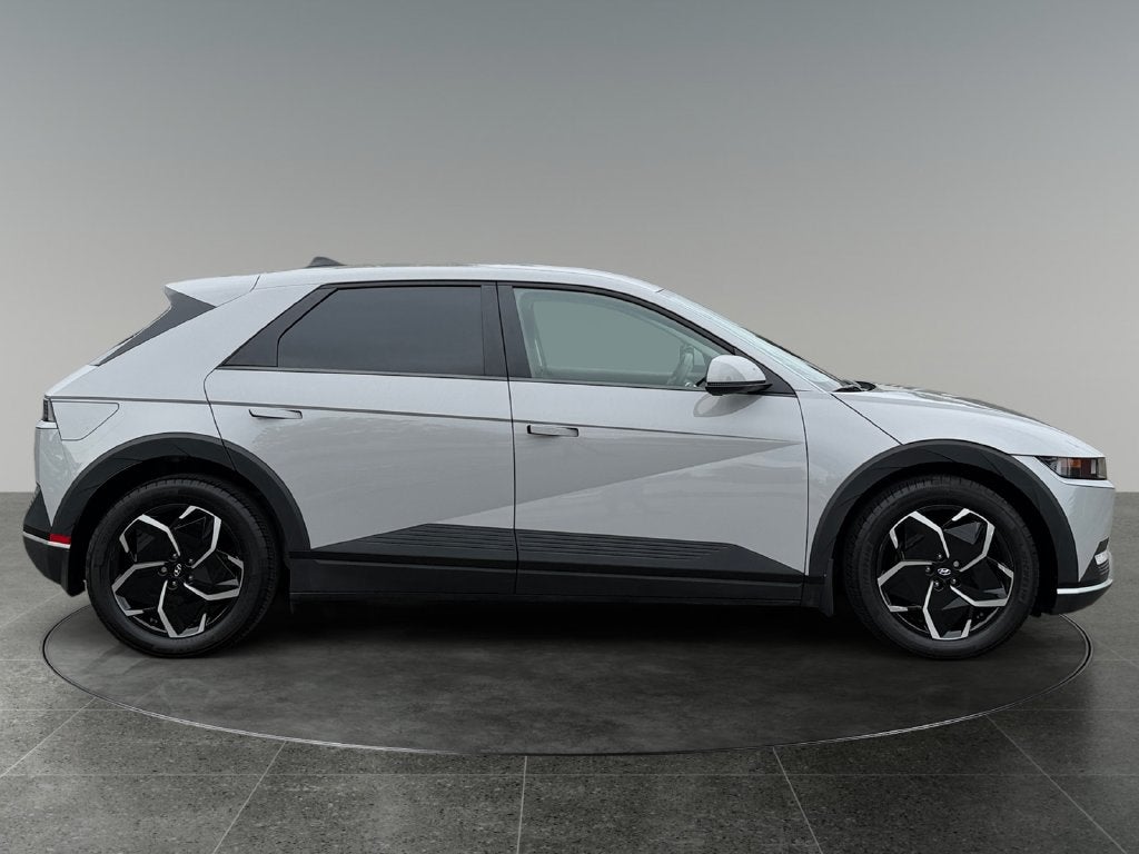 2024 Hyundai IONIQ 5 SEL - Photo 11