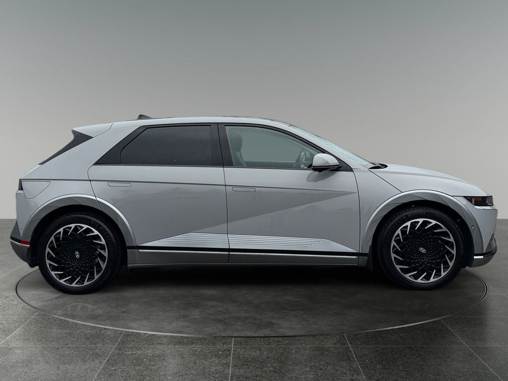 2024 Hyundai IONIQ 5 Limited - Photo 11