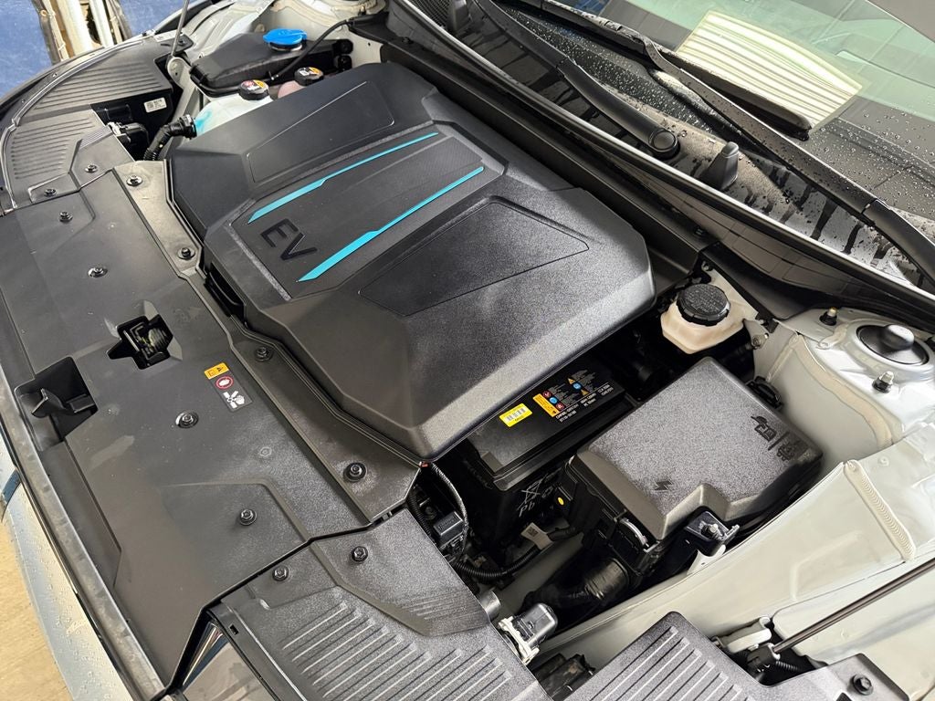 2024 Hyundai IONIQ 5 Limited - Photo 31