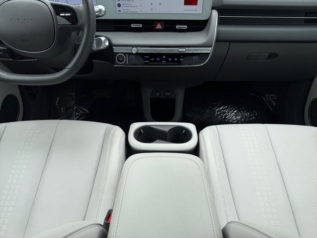 2024 Hyundai IONIQ 5 Limited - Photo 13
