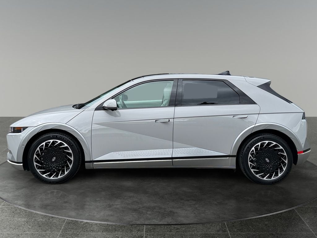 2024 Hyundai IONIQ 5 Limited - Photo 6