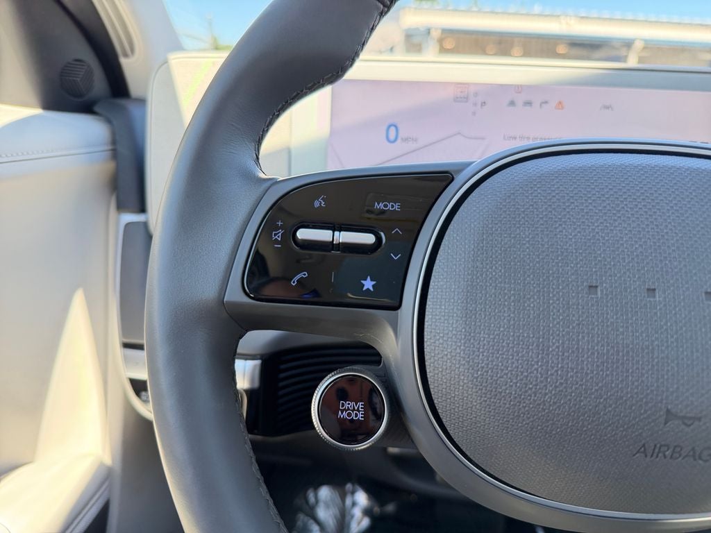 2024 Hyundai IONIQ 5 Limited - Photo 16