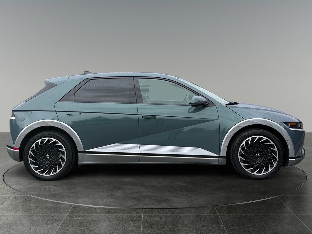 2024 Hyundai IONIQ 5 Limited - Photo 11
