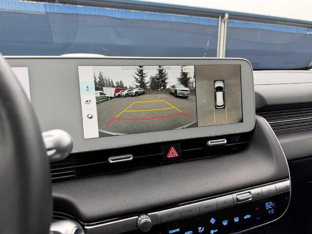 2024 Hyundai IONIQ 5 Limited - Photo 18