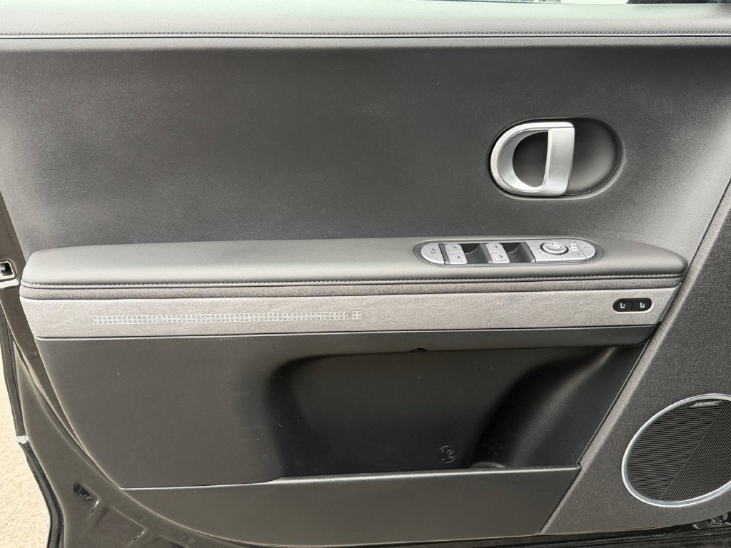 2024 Hyundai IONIQ 5 Limited - Photo 21