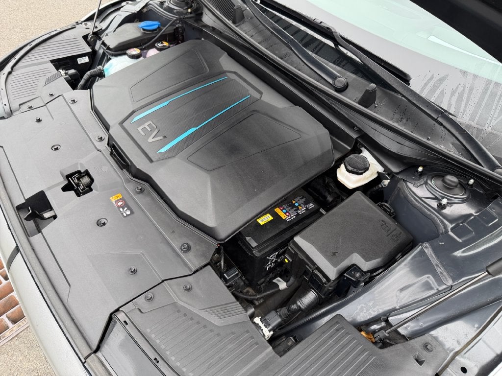 2024 Hyundai IONIQ 5 Limited - Photo 31