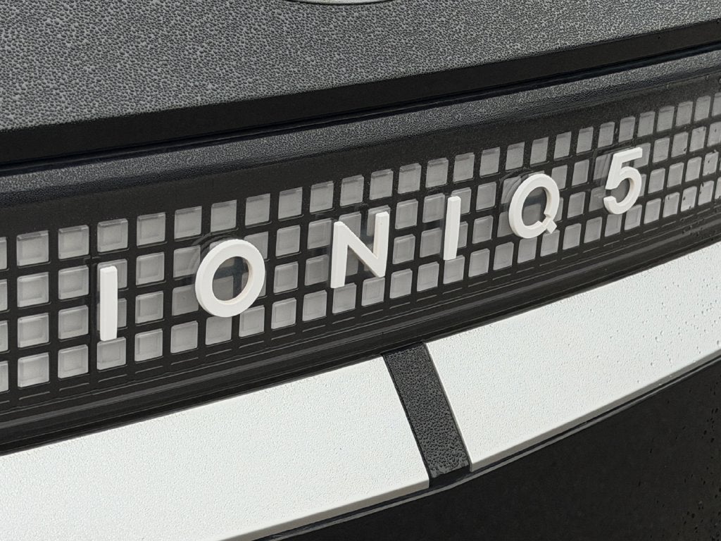2024 Hyundai IONIQ 5 Limited - Photo 35