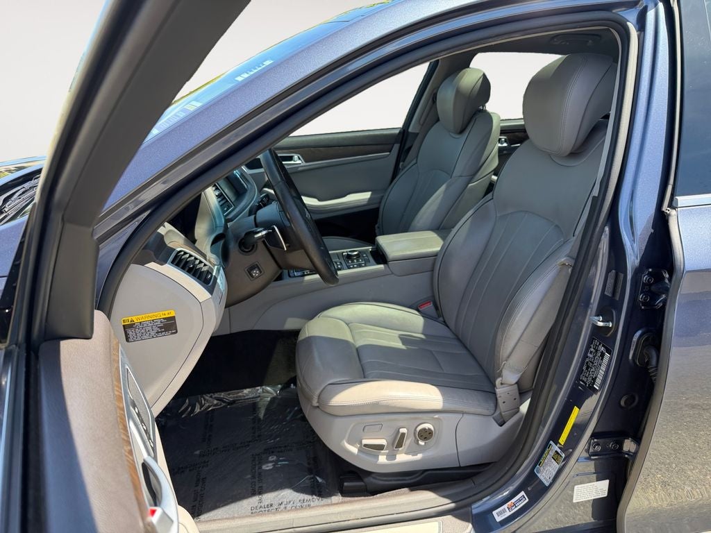 2015 Hyundai GENESIS 3.8