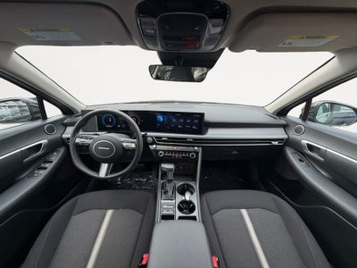 2025 Hyundai SONATA SE