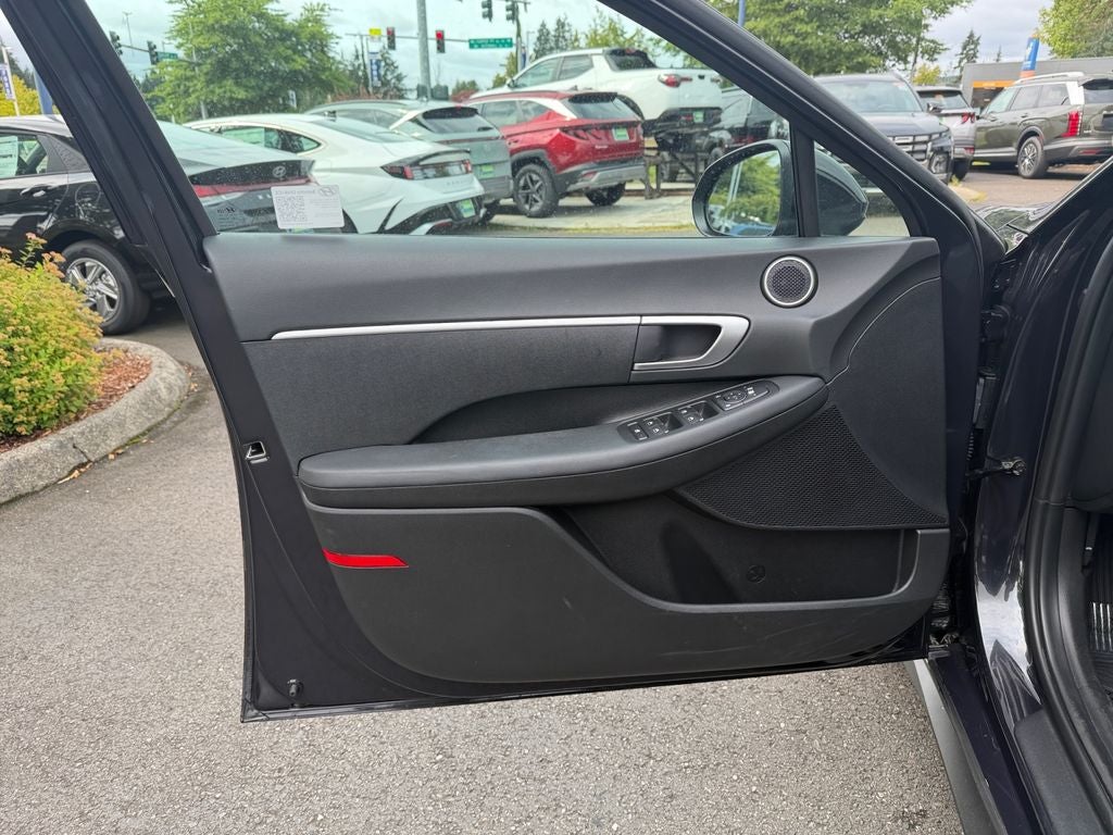 2025 Hyundai SONATA SE
