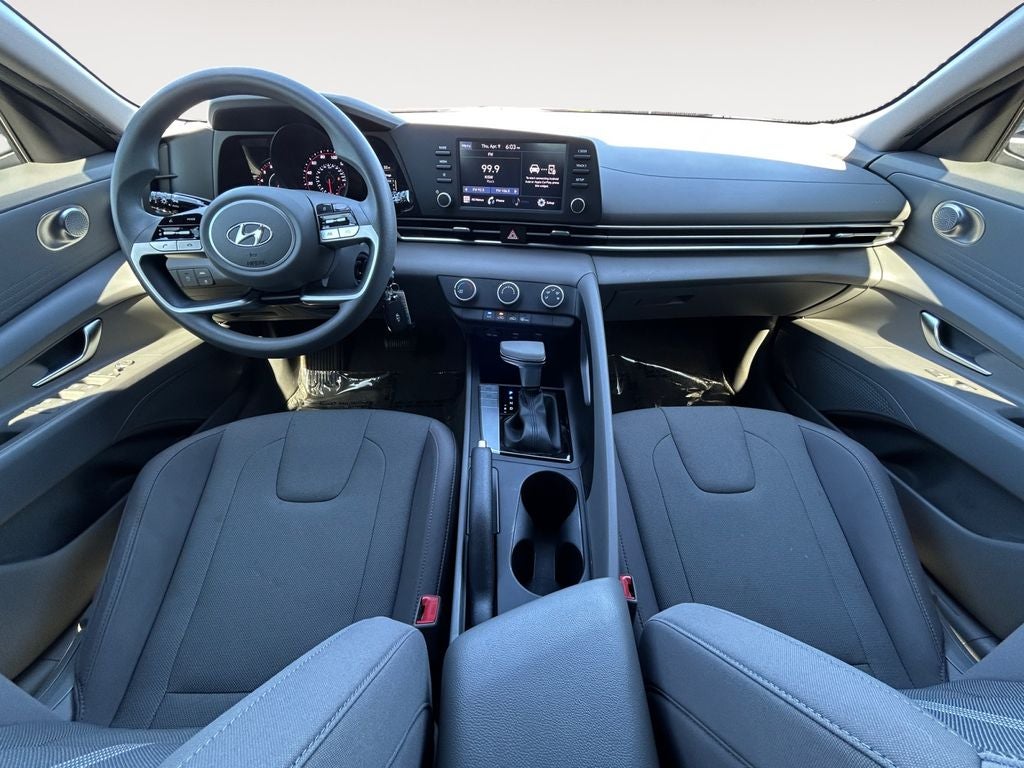 2021 Hyundai ELANTRA SE