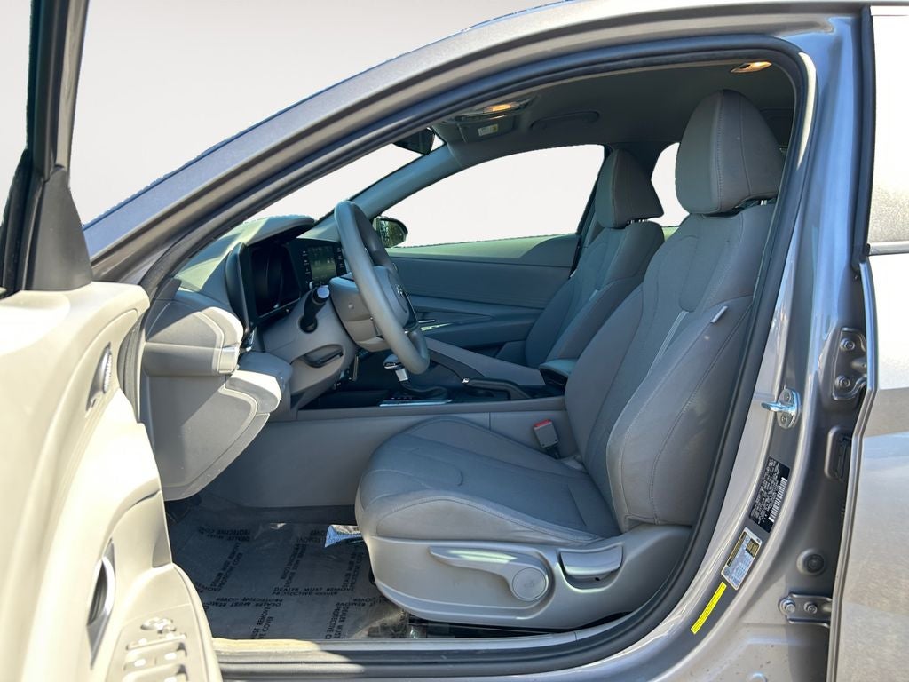 2021 Hyundai ELANTRA SE