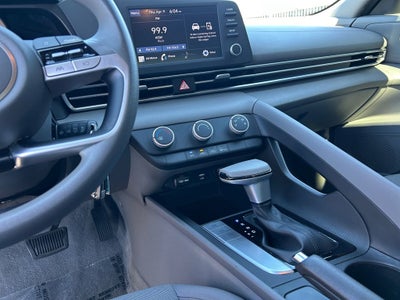 2021 Hyundai ELANTRA SE