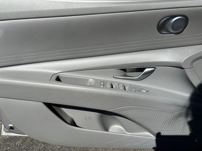 2021 Hyundai ELANTRA SE