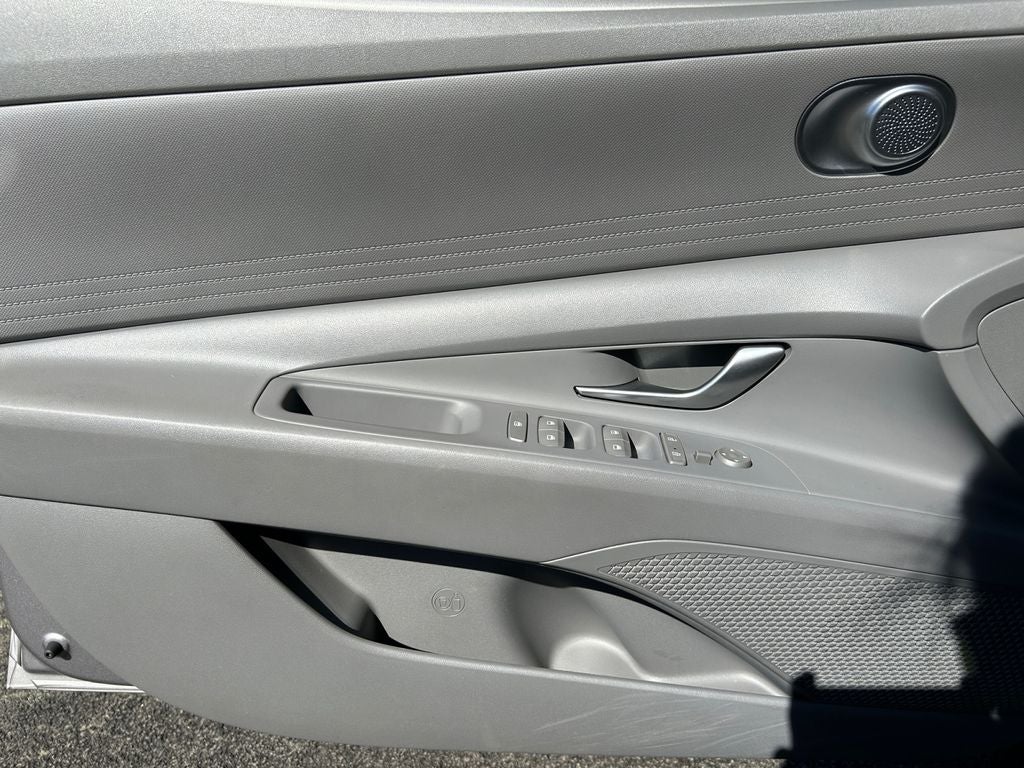 2021 Hyundai ELANTRA SE