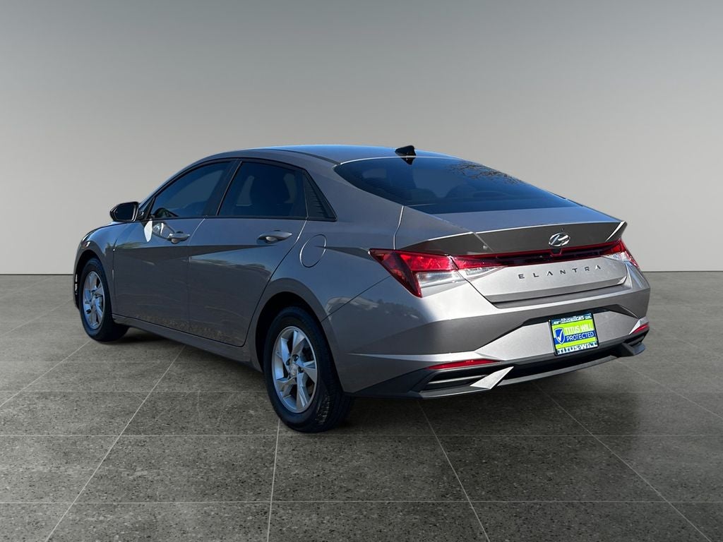 2021 Hyundai ELANTRA SE