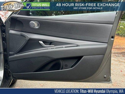 2026 Hyundai ELANTRA SE