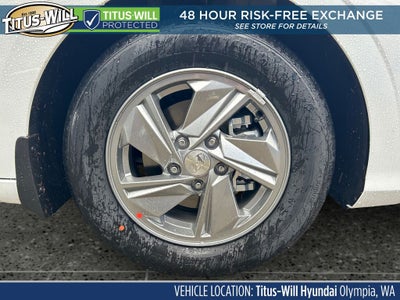 2026 Hyundai ELANTRA SE