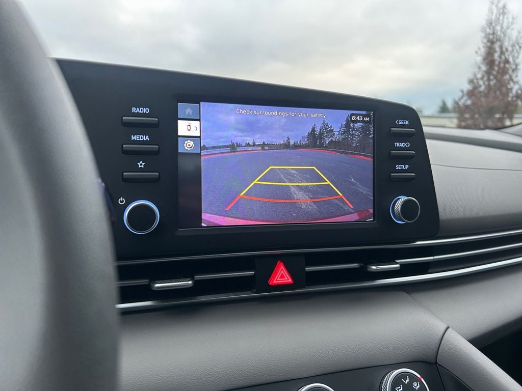 2025 Hyundai ELANTRA SE