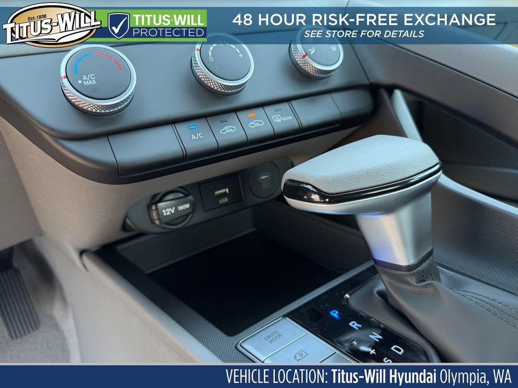 2026 Hyundai ELANTRA SE