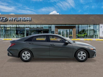 2026 Hyundai ELANTRA SE