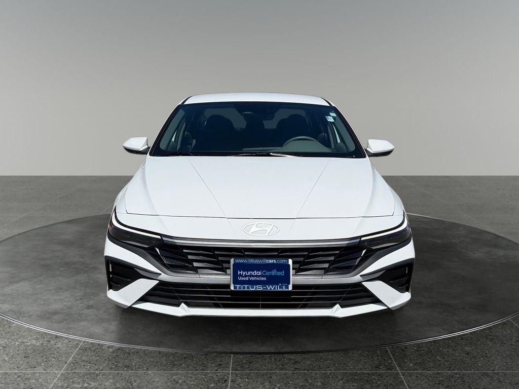 2025 Hyundai ELANTRA SE