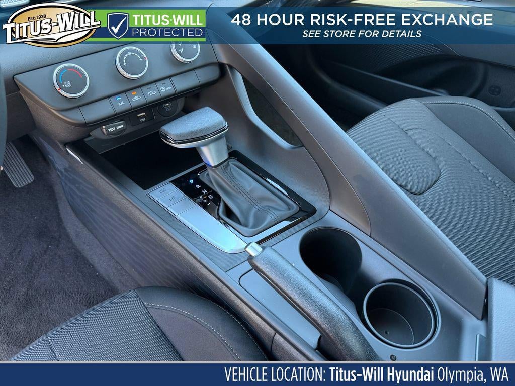2026 Hyundai ELANTRA SE