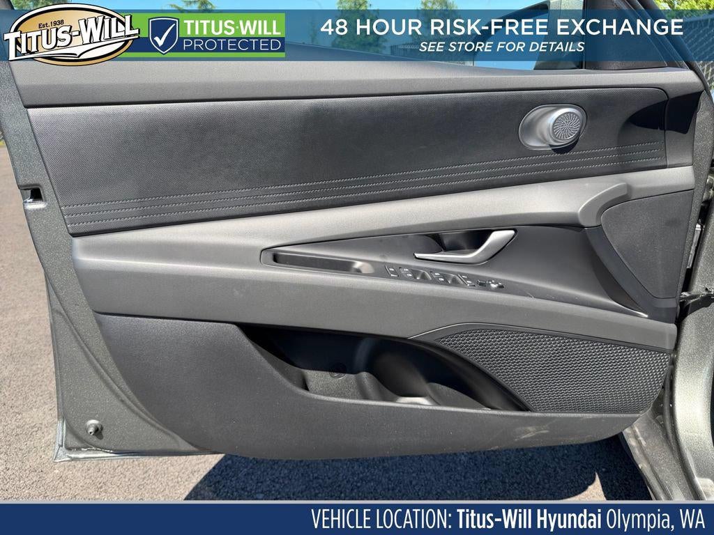 2026 Hyundai ELANTRA SE