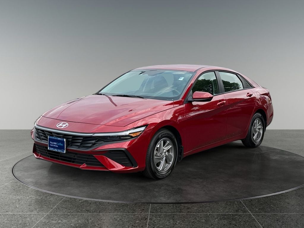 2025 Hyundai ELANTRA SE