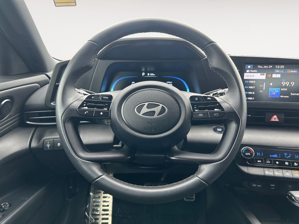 2025 Hyundai ELANTRA SEL Sport
