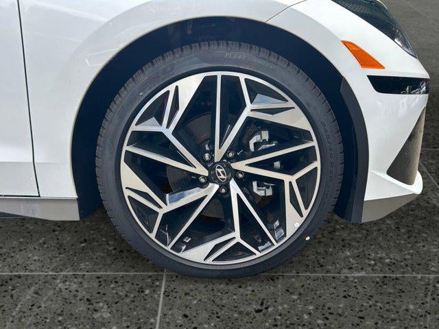 2025 Hyundai IONIQ 6 SEL