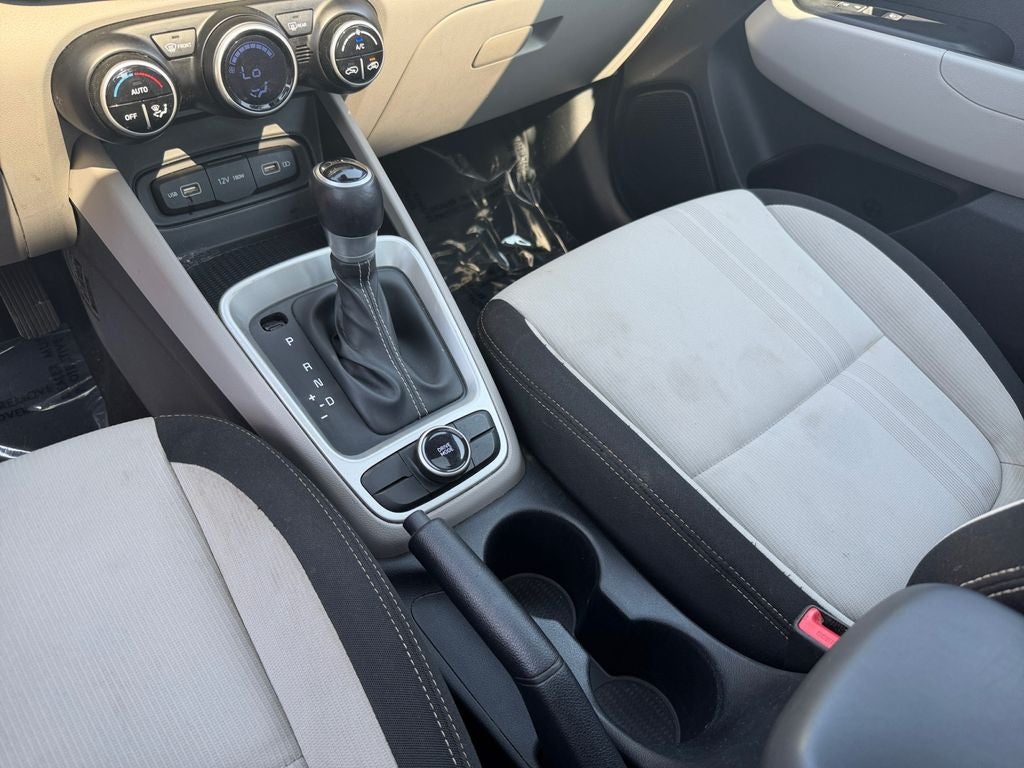2022 Hyundai VENUE SEL