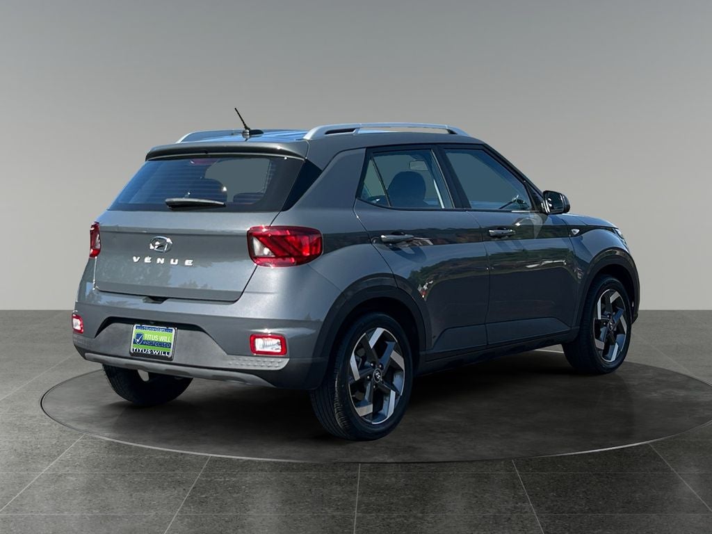 2025 Hyundai VENUE SEL