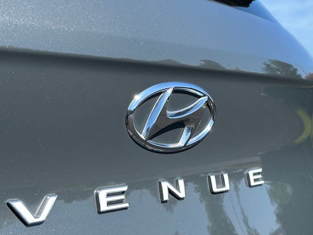 2025 Hyundai VENUE SEL