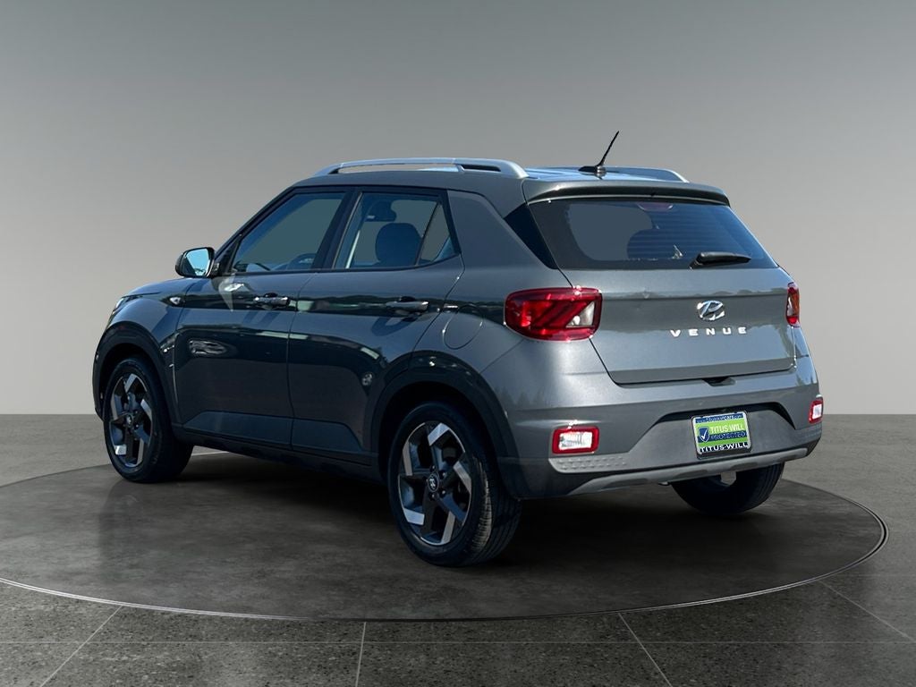 2025 Hyundai VENUE SEL