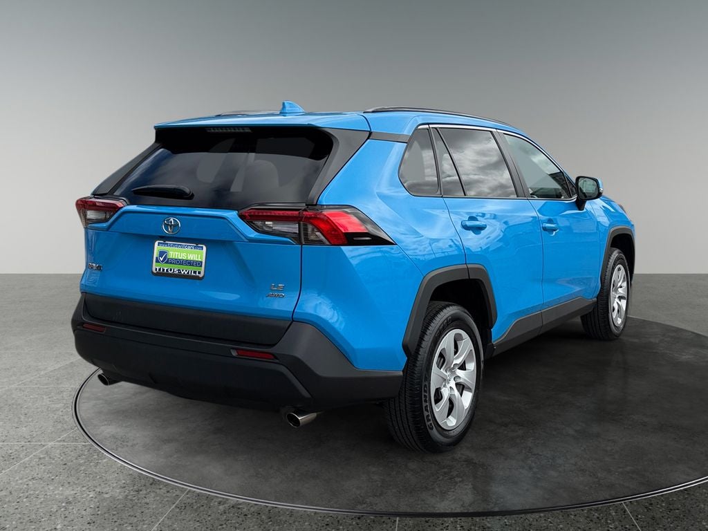 2020 Toyota RAV4 LE