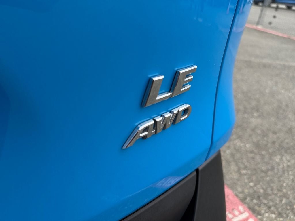 2020 Toyota RAV4 LE