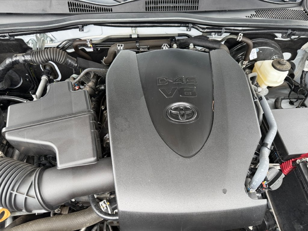 2022 Toyota Tacoma SR V6