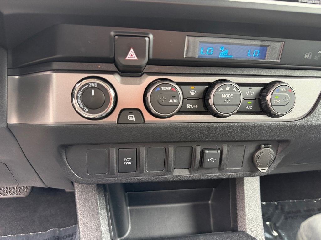 2022 Toyota Tacoma SR V6