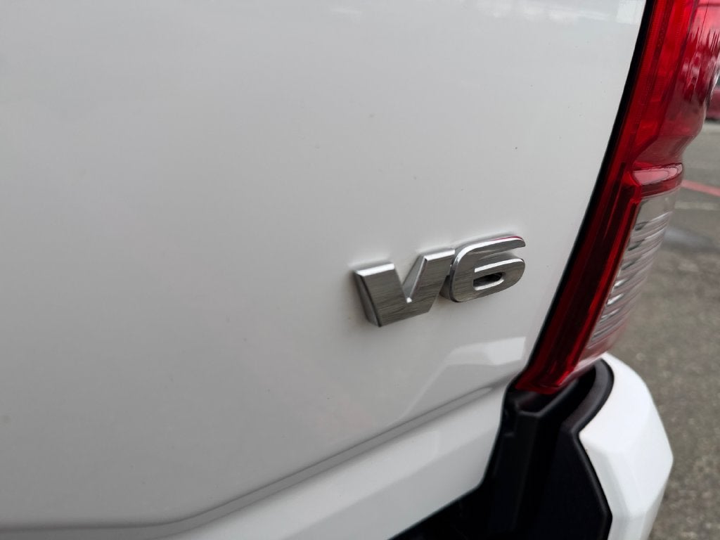 2022 Toyota Tacoma SR V6